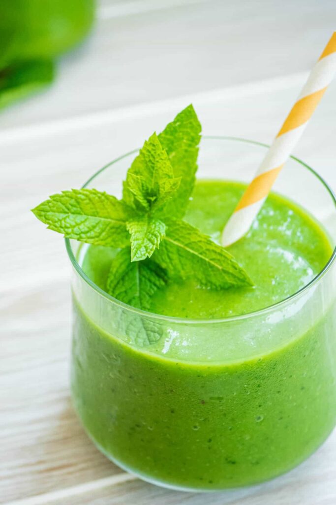 Mint-Green-Smoothie-WEB-9